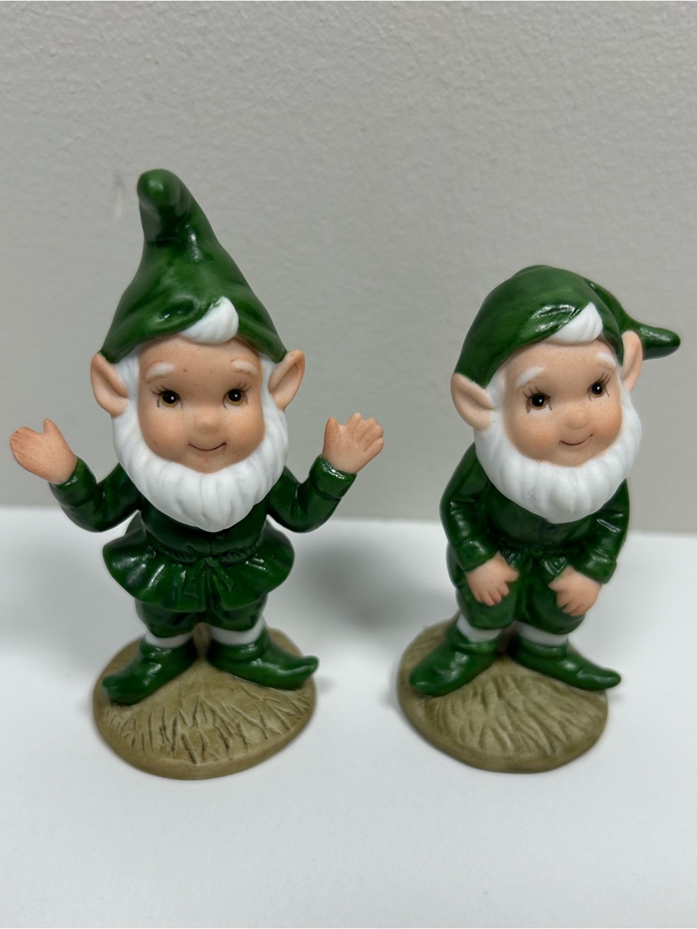 1990 Lefton Green Irish Elf Leprechaun Figurine 7499 St Patrick's Day Set of 2